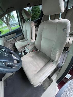 Red 2015 Honda Odyssey EX