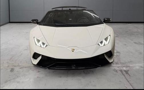 White 2019 Lamborghini Huracan Performante