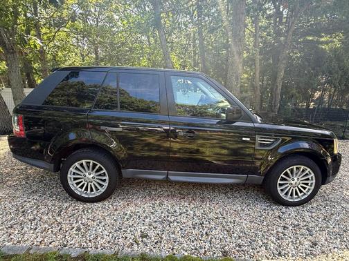 Black 2010 Land Rover Range Rover Sport HSE