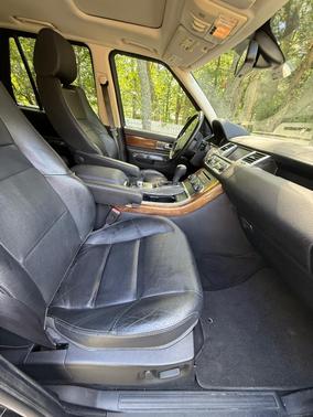 Black 2010 Land Rover Range Rover Sport HSE
