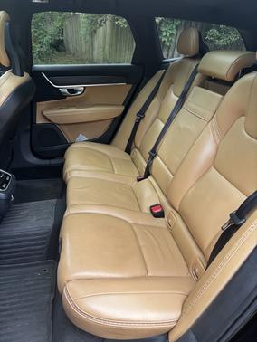 Black 2018 Volvo V90 Cross Country T5