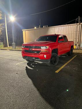 2017 Chevrolet Silverado 1500 2LT