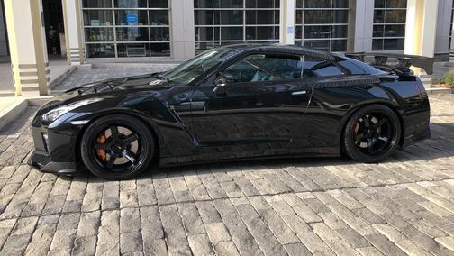 Black 2018 Nissan GT-R Premium
