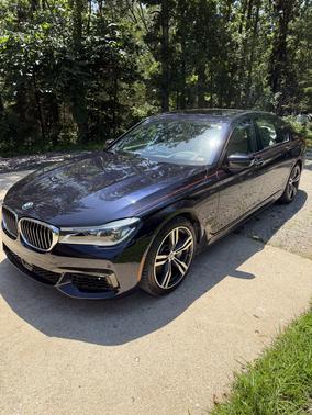 Blue 2019 BMW 750 i