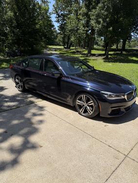 Blue 2019 BMW 750 i