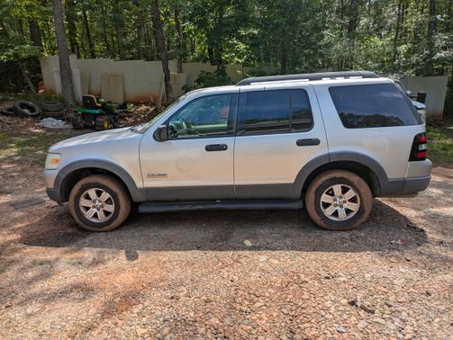 2006 Ford Explorer XLT