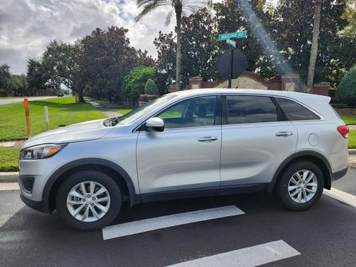 2016 Kia Sorento L
