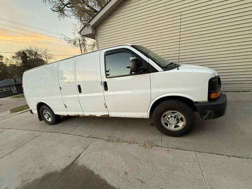 2012 Chevrolet Express 2500 Work Van