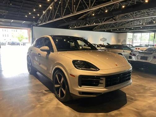 Gray 2024 Porsche Cayenne Cayenne