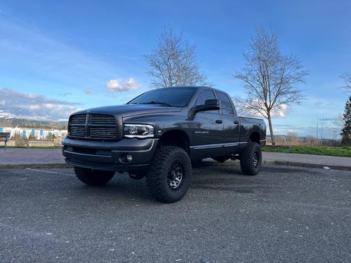 Gray 2004 Dodge Ram 2500 Laramie Quad Cab