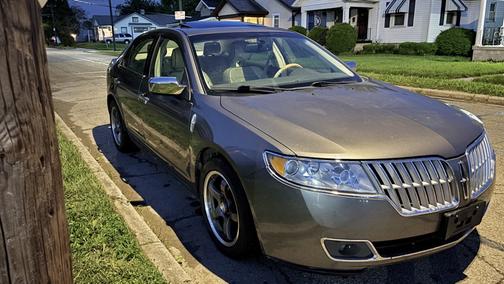 2011 Lincoln MKZ Base