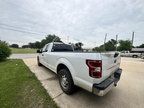 White 2018 Ford F-150 XL