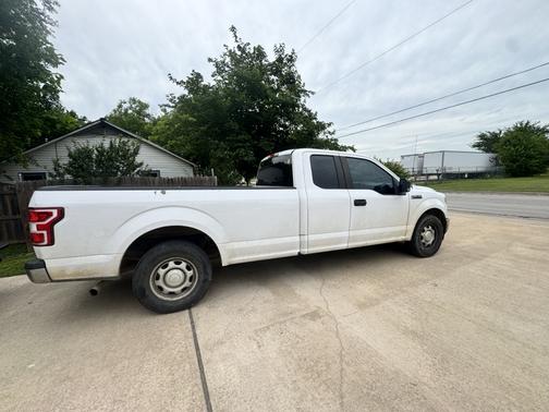 White 2018 Ford F-150 XL