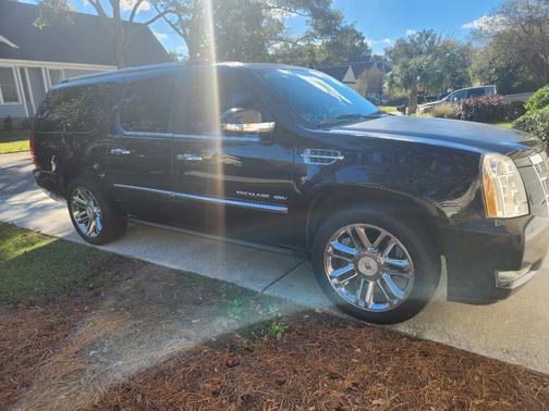 2014 Cadillac Escalade ESV Platinum Edition
