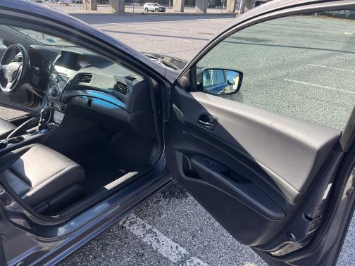 2015 Acura ILX 2.0L Technology