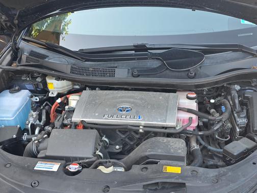 2017 Toyota Mirai Base