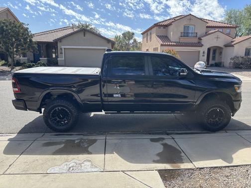 Black 2019 RAM 1500 Laramie