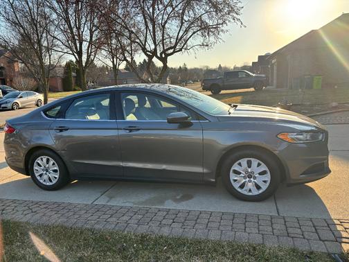 2014 Ford Fusion S