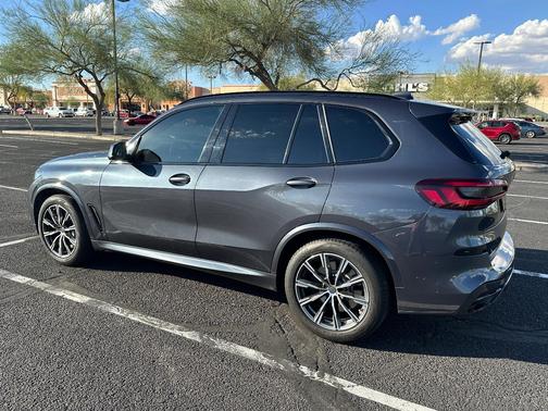 Gray 2020 BMW X5 xDrive40i