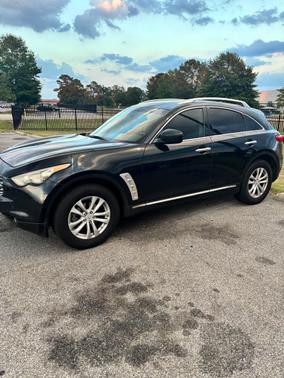 Black 2011 INFINITI FX35 Base