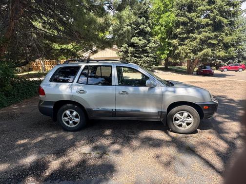 Silver 2005 Hyundai SANTA FE GLS