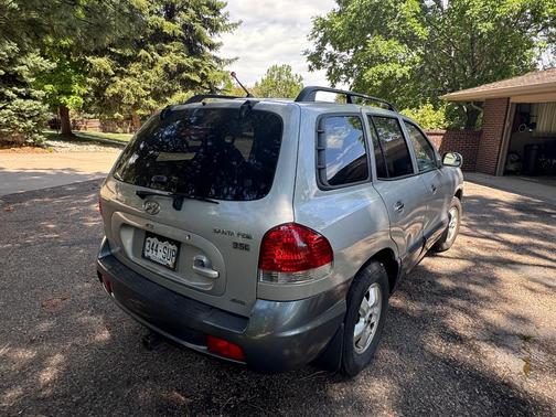Silver 2005 Hyundai SANTA FE GLS