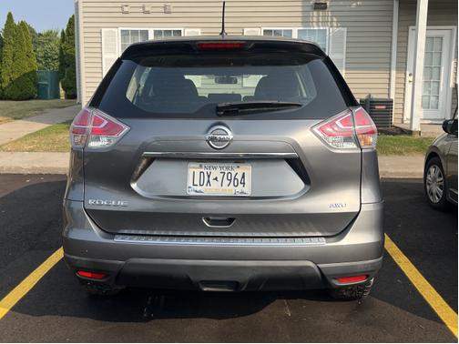 2015 Nissan Rogue S