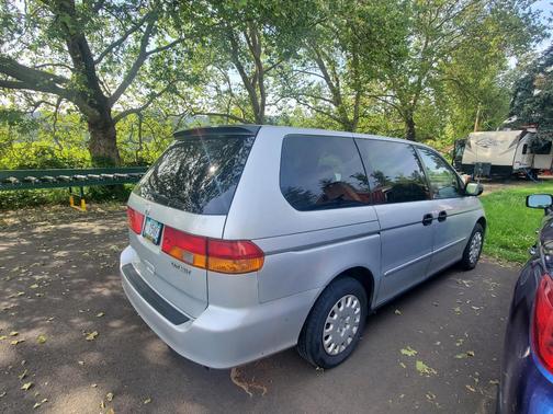 Silver 2004 Honda Odyssey LX