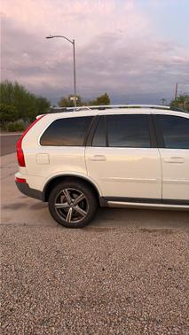 White 2009 Volvo XC90 3.2
