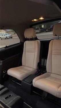 White 2009 Volvo XC90 3.2