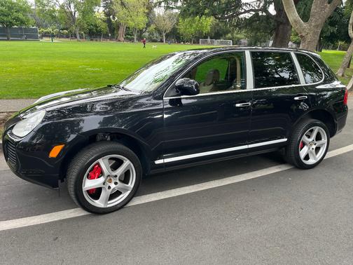 Black 2006 Porsche Cayenne Cayenne Turbo S