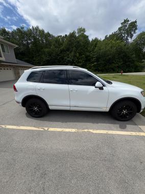 2016 Volkswagen Touareg VR6 Sport w/Technology