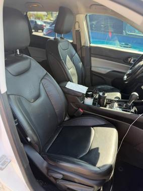 White 2022 Jeep Compass Limited