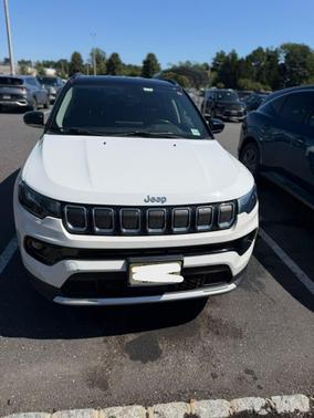 White 2022 Jeep Compass Limited