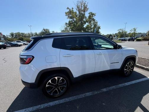 White 2022 Jeep Compass Limited