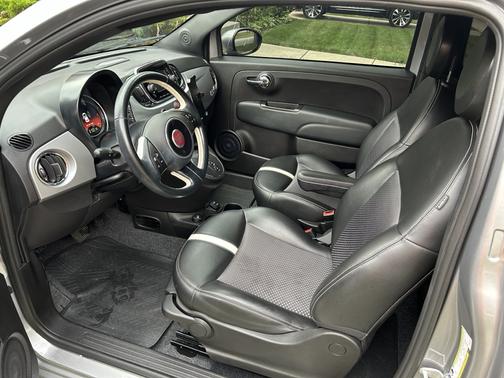 2017 FIAT 500e Battery Electric