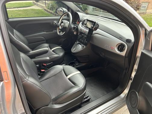 2017 FIAT 500e Battery Electric