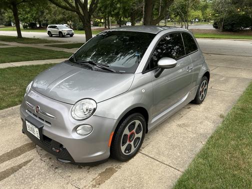2017 FIAT 500e Battery Electric