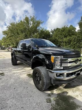 Black 2017 Ford F-250 Lariat