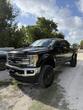 Black 2017 Ford F-250 Lariat