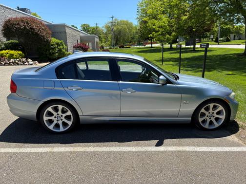 2009 BMW 335 i xDrive