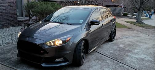 Black 2017 Ford Focus ST Base