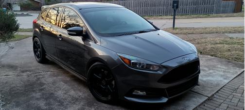 Black 2017 Ford Focus ST Base
