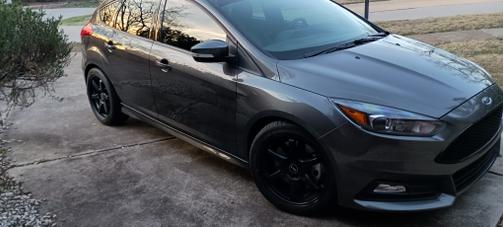 Black 2017 Ford Focus ST Base