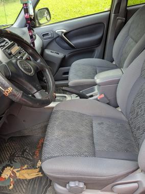 2002 Toyota RAV4 Base