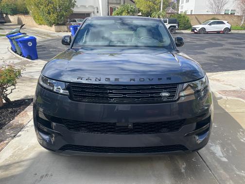 2024 Land Rover Range Rover Sport P360 SE