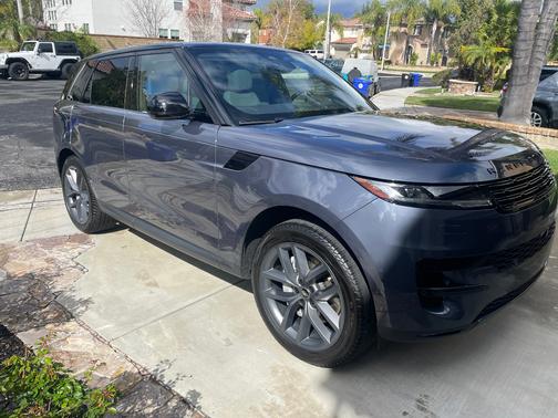 2024 Land Rover Range Rover Sport P360 SE