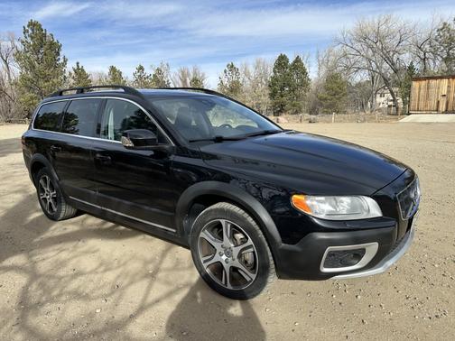 2012 Volvo XC70 T6 Premier Plus