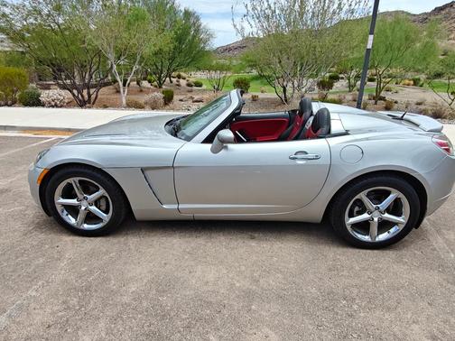 Silver 2008 Saturn Sky Red Line