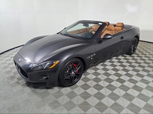 Gray 2015 Maserati GranTurismo Base